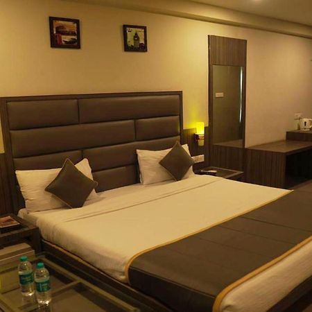 Hotel Royal Retreat Sambalpur Ngoại thất bức ảnh