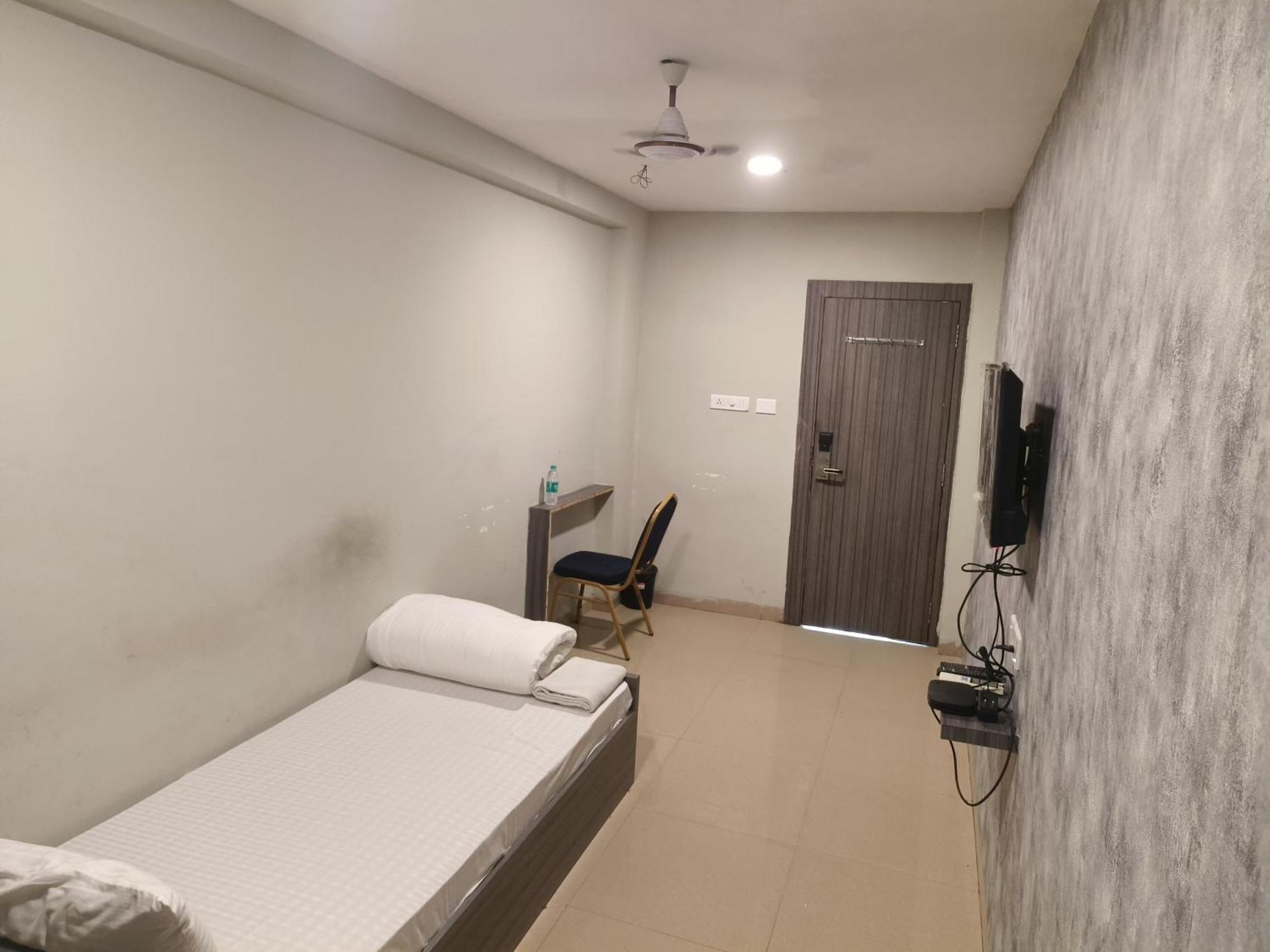 Hotel Royal Retreat Sambalpur Ngoại thất bức ảnh