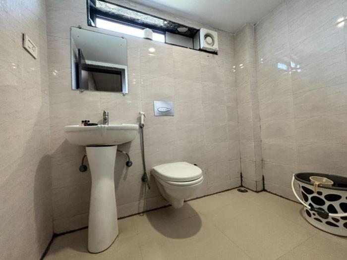 Hotel Royal Retreat Sambalpur Ngoại thất bức ảnh