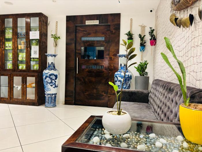 Hotel Royal Retreat Sambalpur Ngoại thất bức ảnh