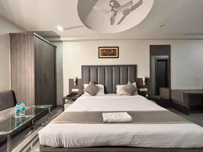 Hotel Royal Retreat Sambalpur Ngoại thất bức ảnh