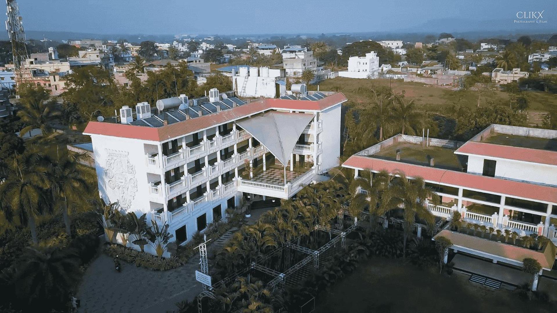 Hotel Royal Retreat Sambalpur Ngoại thất bức ảnh